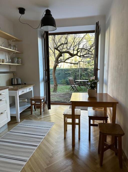 Apartament Stary Mokotow, Z Ogrodkiem Warszawa Zewnętrze zdjęcie