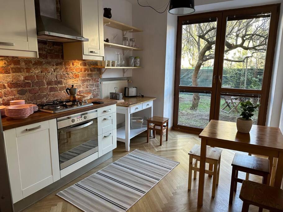 Apartament Stary Mokotow, Z Ogrodkiem Warszawa Zewnętrze zdjęcie
