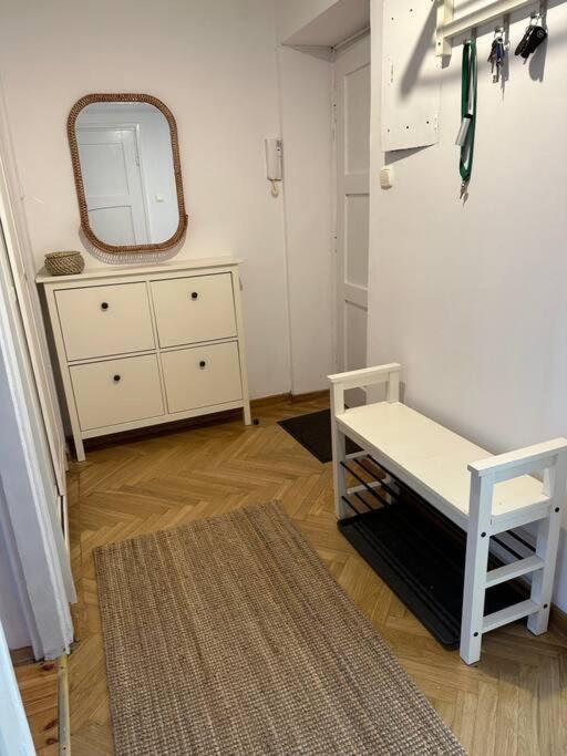 Apartament Stary Mokotow, Z Ogrodkiem Warszawa Zewnętrze zdjęcie