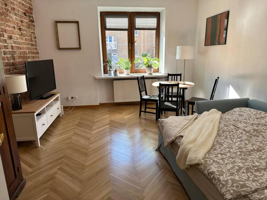 Apartament Stary Mokotow, Z Ogrodkiem Warszawa Zewnętrze zdjęcie